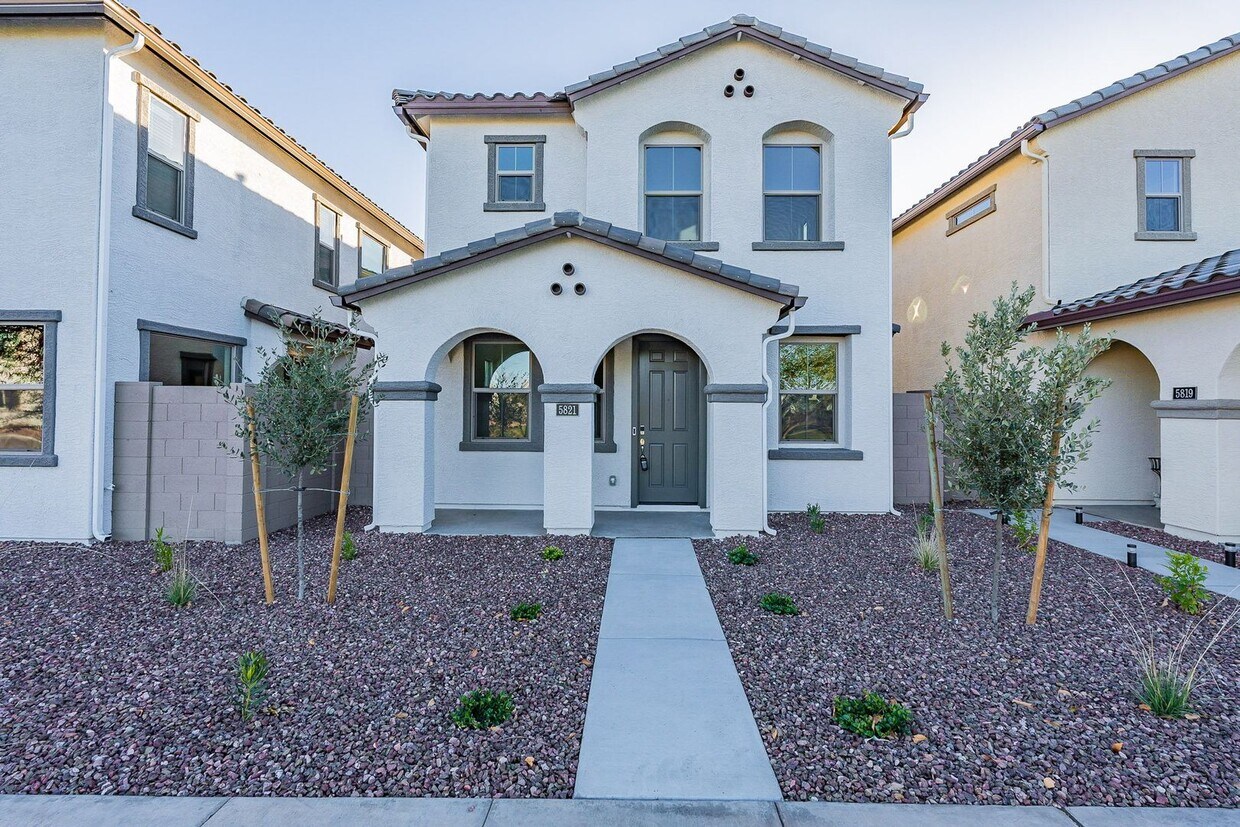 Three Bedrooms! BRAND NEW HOME! House Rental in Phoenix, AZ