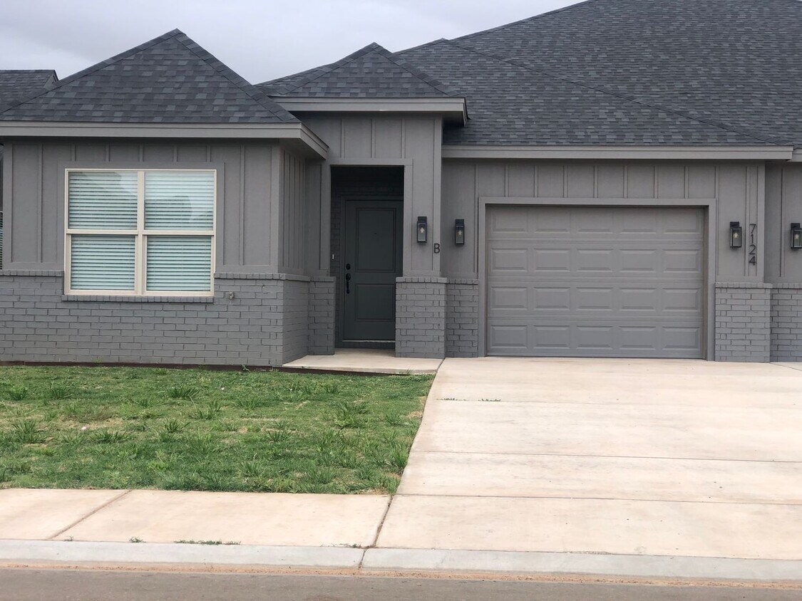 Foto principal - 7124 22nd St