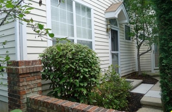 Building Photo - 23 Pheasant Brook Ct