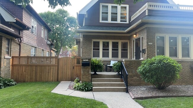 Building Photo - 2343 N 56th St