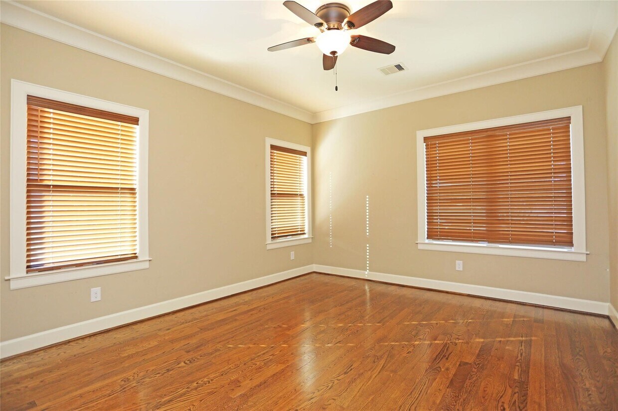 Foto del edificio - 1611 Wakefield Dr