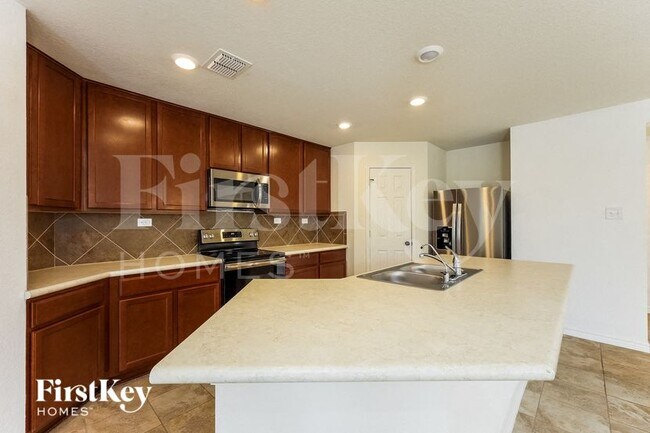 Foto del edificio - 15403 Daystar Pass