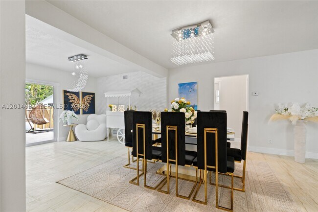 Foto del edificio - 2125 N 14th Terrace