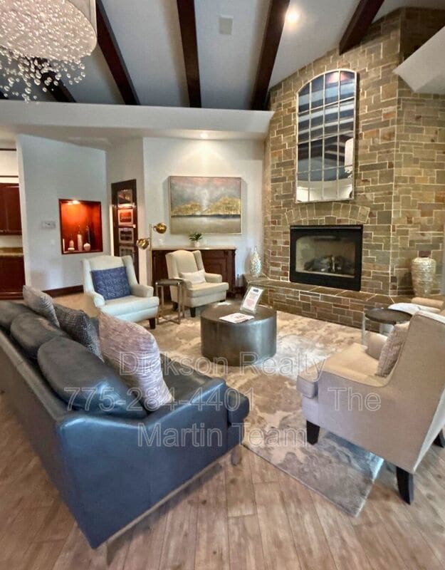 Foto principal - 900 S Meadows Pkwy