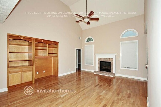 Foto del edificio - 341 Whitney Ln