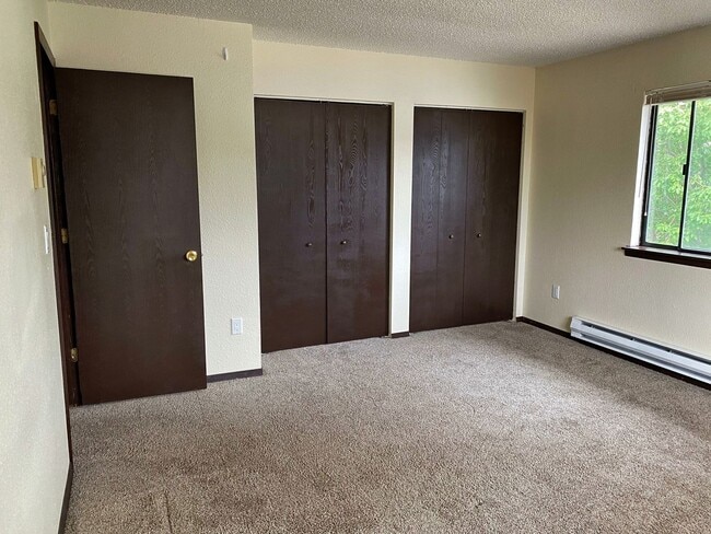 Building Photo - Townhome in Rifle
