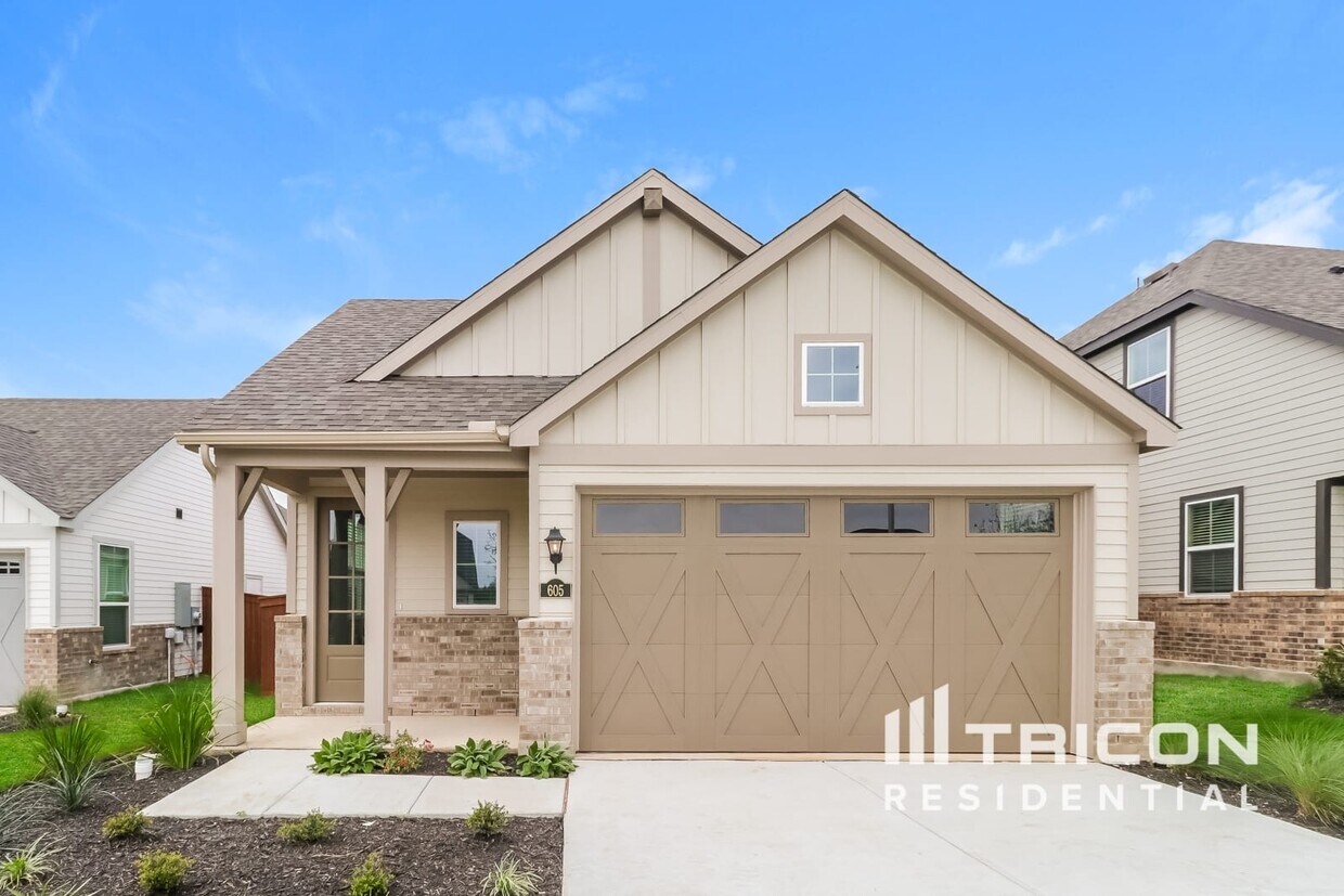 Foto principal - 605 Raglands Rd