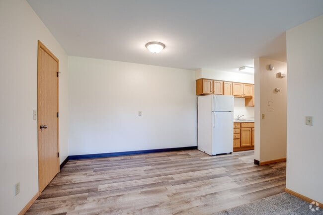 2BR, 1BA - 660SF - Dining - The Maples Apartments