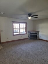 Building Photo - 227 Spencer Ave