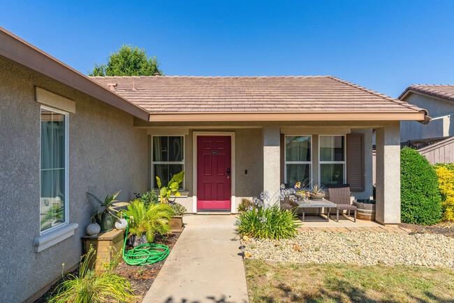Building Photo - 115 Callaway Ln