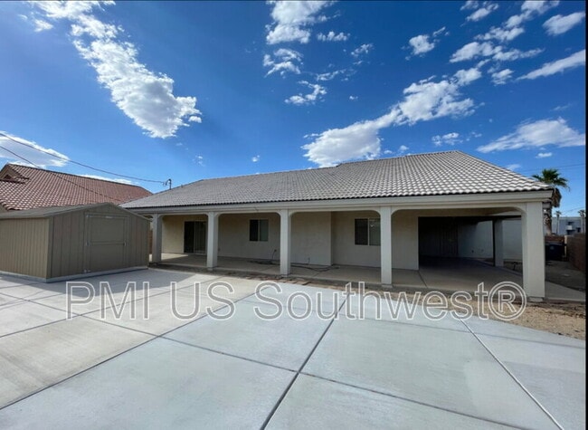 Building Photo - 1720 Central Ave