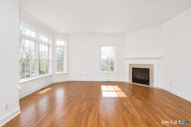 Foto del edificio - 55 Southport Ridge