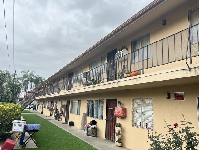 Foto del edificio - 3534 Whistler Ave