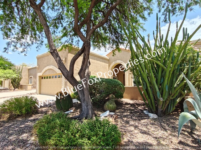 Building Photo - 12628 N Running Coyote Dr