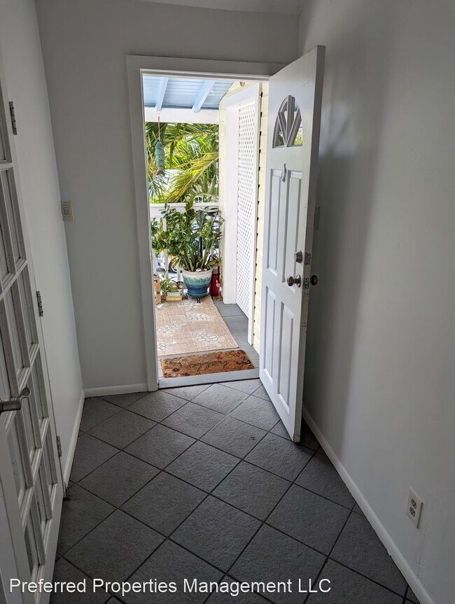 Building Photo - 1 br, 1 bath House - 623 Thomas Street Apa...