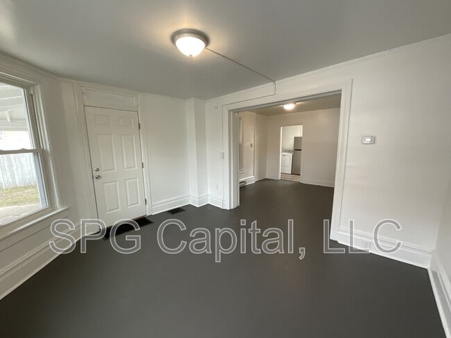 Foto del edificio - 118 S Harrison Ave