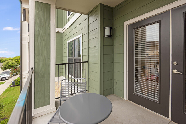 Building Photo - 715 W Slaughter Ln