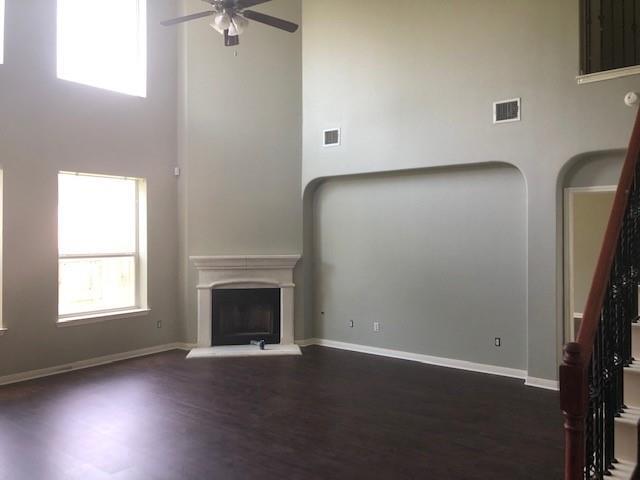Foto del edificio - 713 Crestwood Ln
