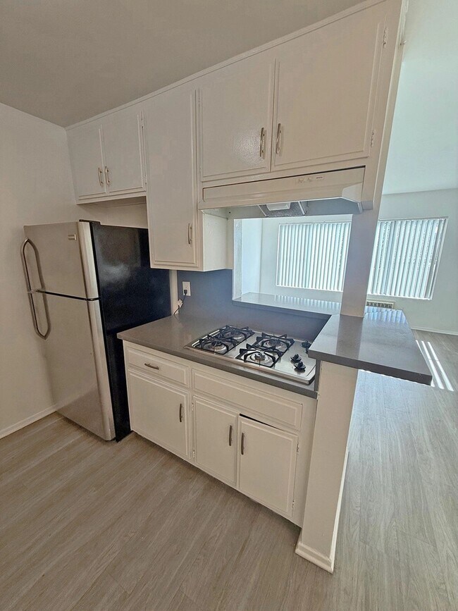 Foto del edificio - 3365 Keystone Av