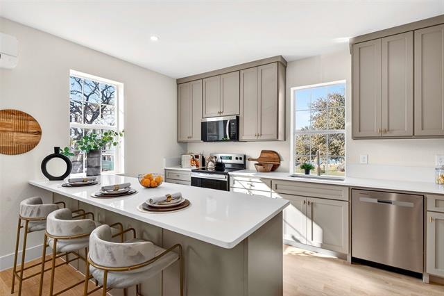 Foto del edificio - 439 W 9th St