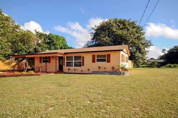 Building Photo - 1238 W Shore Dr