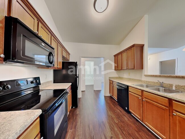 Foto del edificio - 2316 King Malcolm Ln