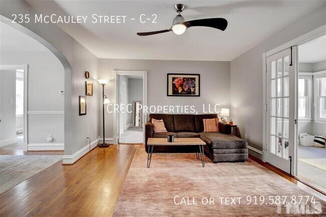 Foto del edificio - 235 McCauley St