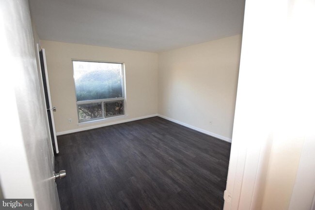 Foto del edificio - 11604 Vantage Hill Rd