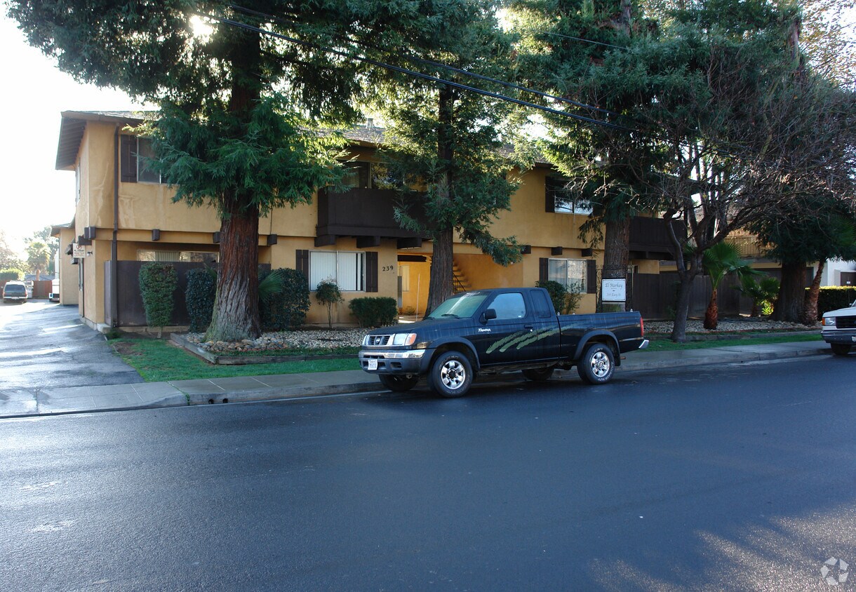 Primary Photo - El Markay Apartment