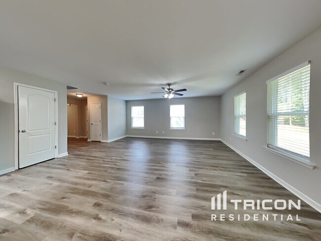 Building Photo - 168 Reno Court Clayton NC