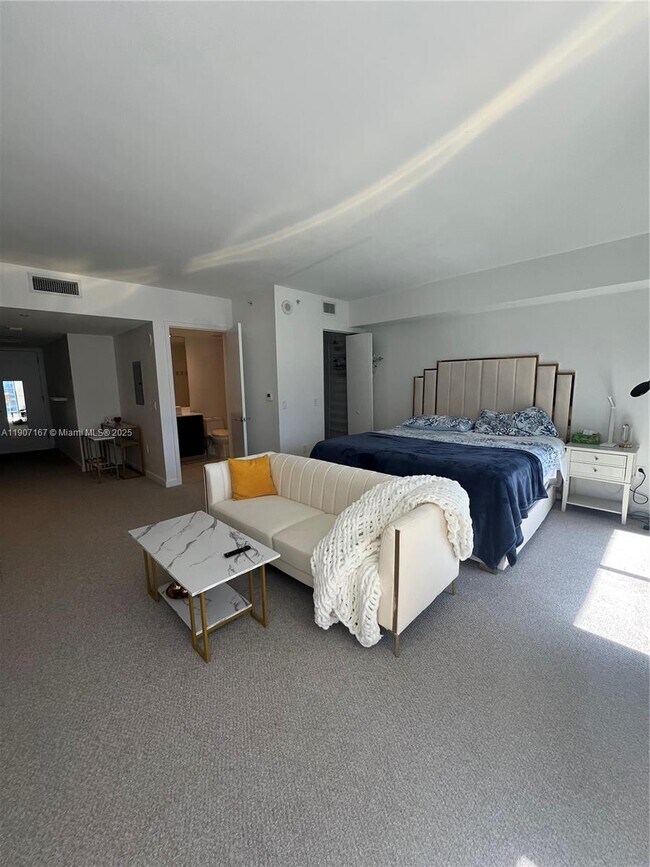 Foto del edificio - 31 SE 6th St