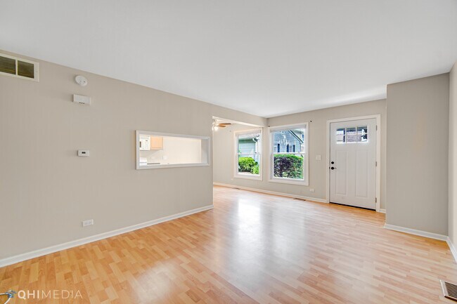 Foto del edificio - 225 Sunset Ct