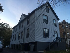 Building Photo - 1759 N Arlington Pl
