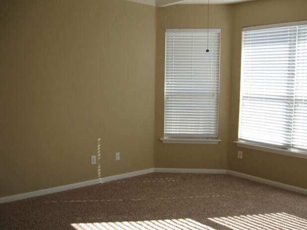Foto del edificio - 1402 Chandler Cove