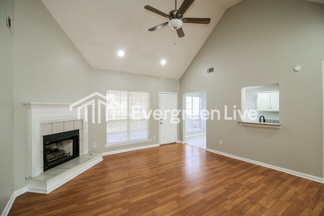 Foto del edificio - 365 Wynbrook Dr