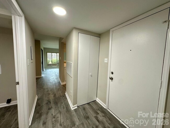 Building Photo - 3214 Stelfox St