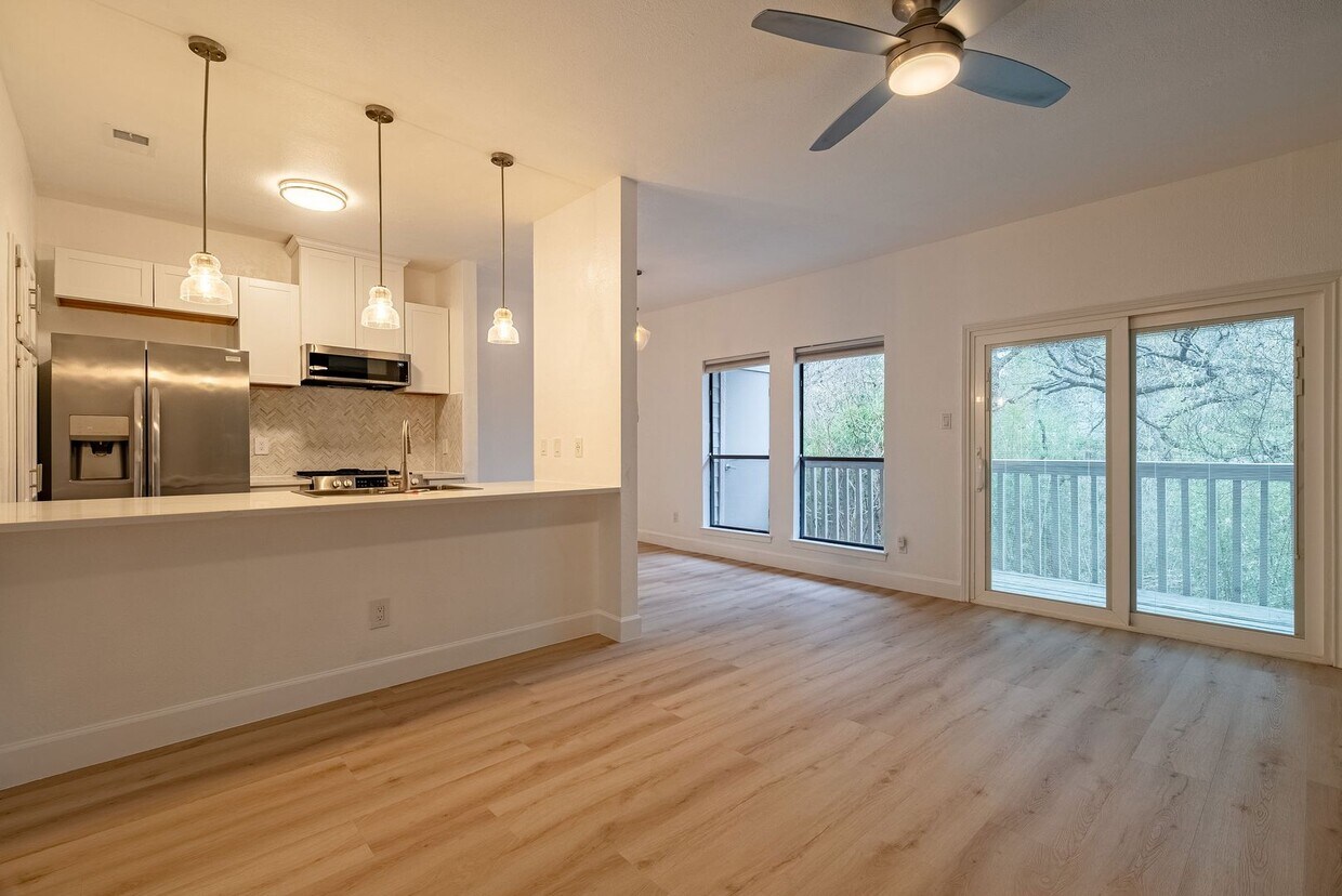 Foto principal - Newly Remodeled Gem in Northwest Hills: St...