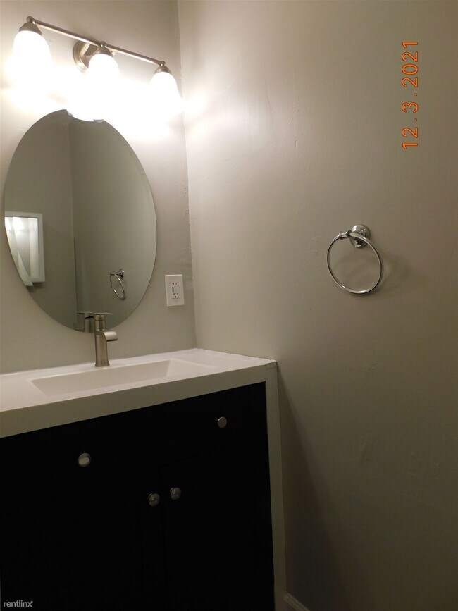 Foto del edificio - 3 br, 2 bath Duplex - 1335 W Little Creek ...