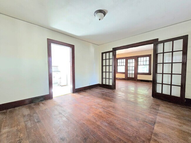 Foto del edificio - 1226 Blaine Ave