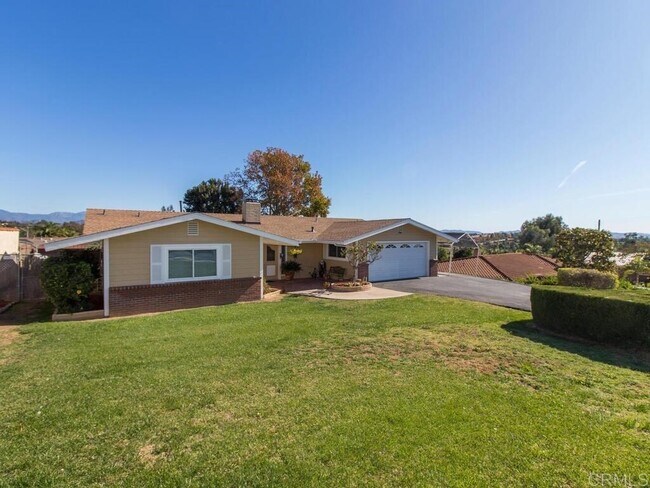 Building Photo - 648 Morro Rd