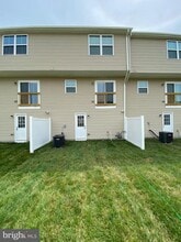 Building Photo - 55 Snickers Ct