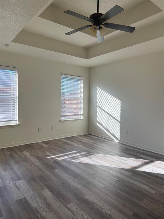 Building Photo - 5411 White Rock Dr