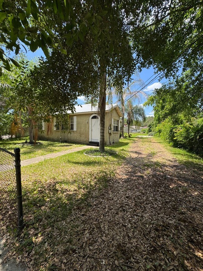 Foto del edificio - Freshly Renovated 3/2 Single Family in Wes...