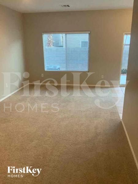 Building Photo - 3185 Strawberry Park Dr