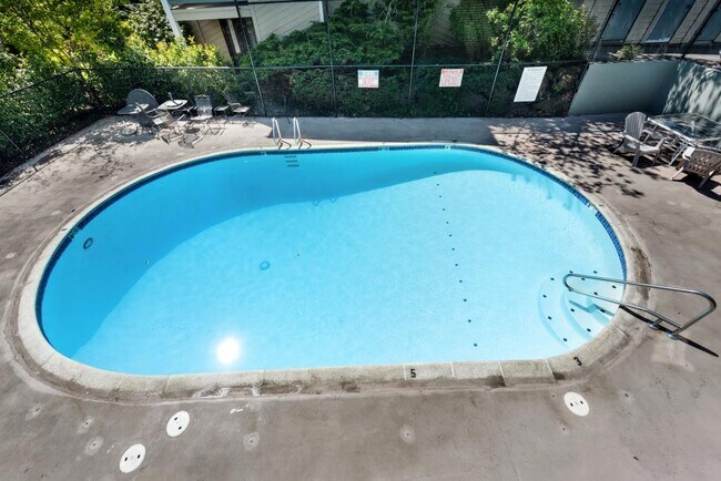 Foto del edificio - Cedar Creek - 2 bedrooms