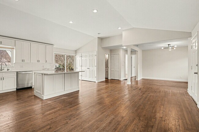 Building Photo - 3087 Prestwick Pl