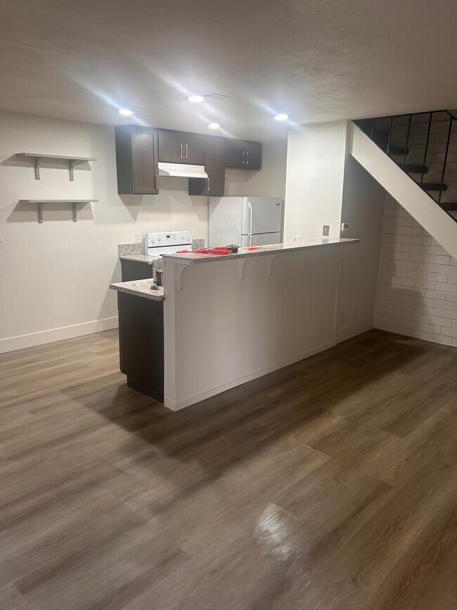 Foto del edificio - 4070 Weymouth Ln