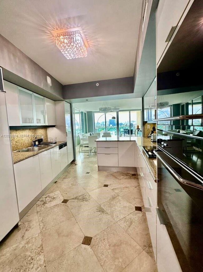 Foto del edificio - 1455 Ocean Dr