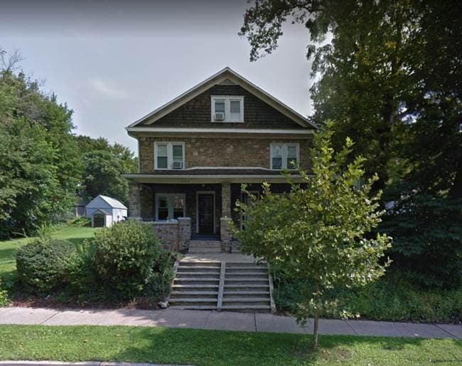 Building Photo - 623 S Allen St
