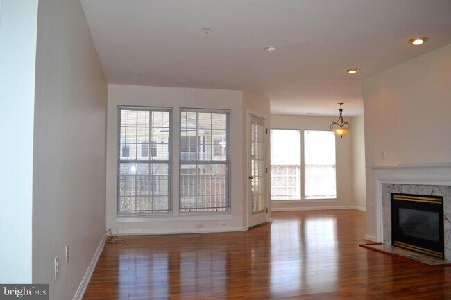 Foto del edificio - 12004 Amber Ridge Cir